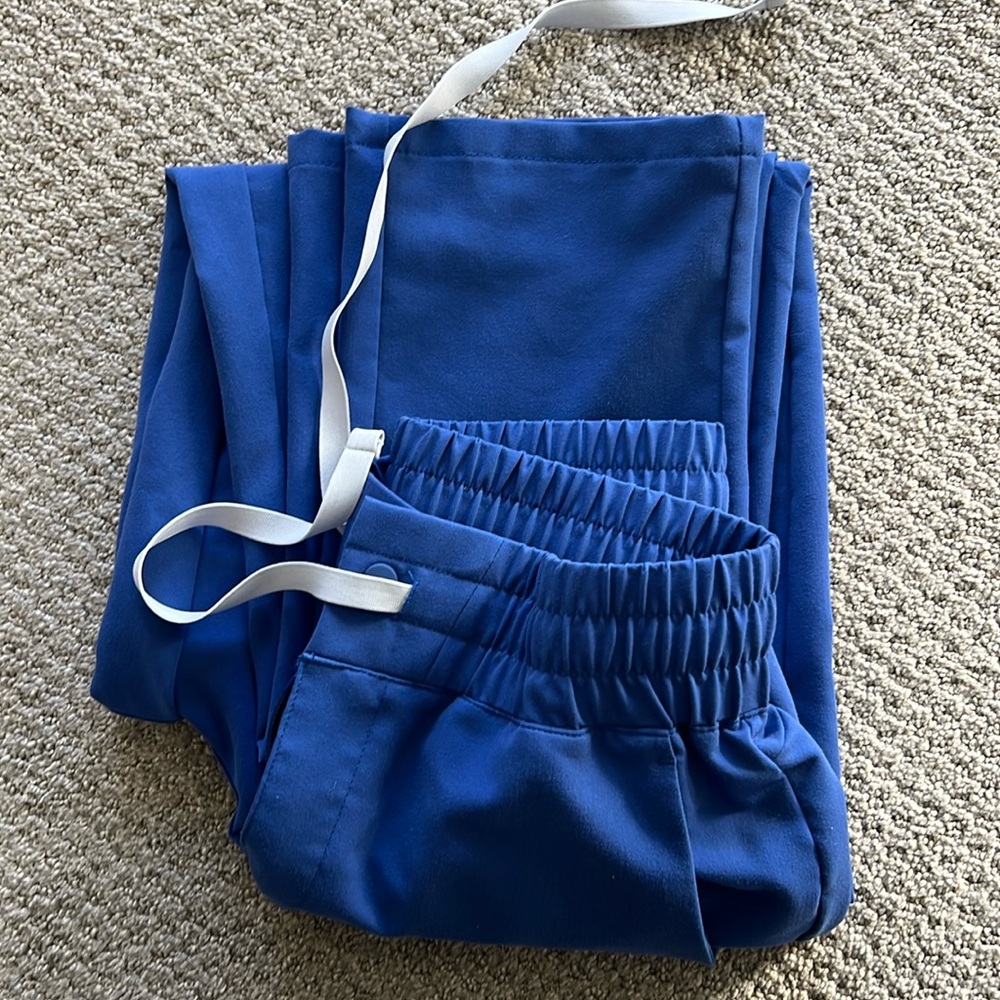 Figs high waisted zip/button front Elastic Waist